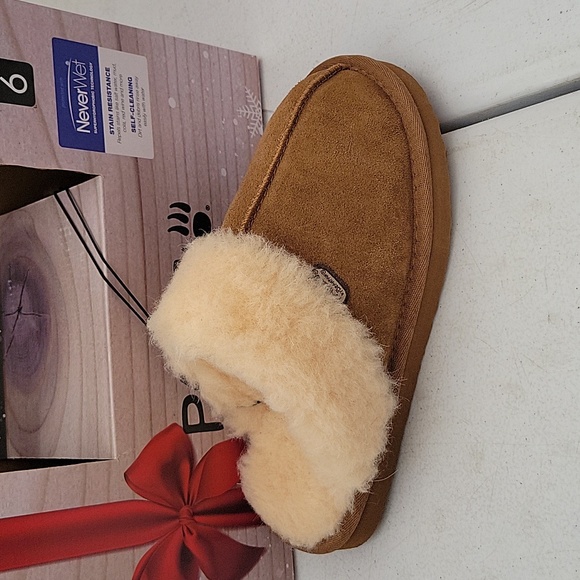 Suede Slipper - Picture 2 of 2
